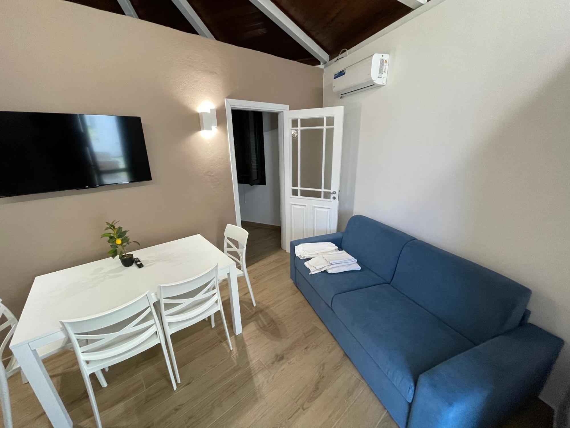 Aparthotel Soleada Club à Campofelice Di Roccella Extérieur photo